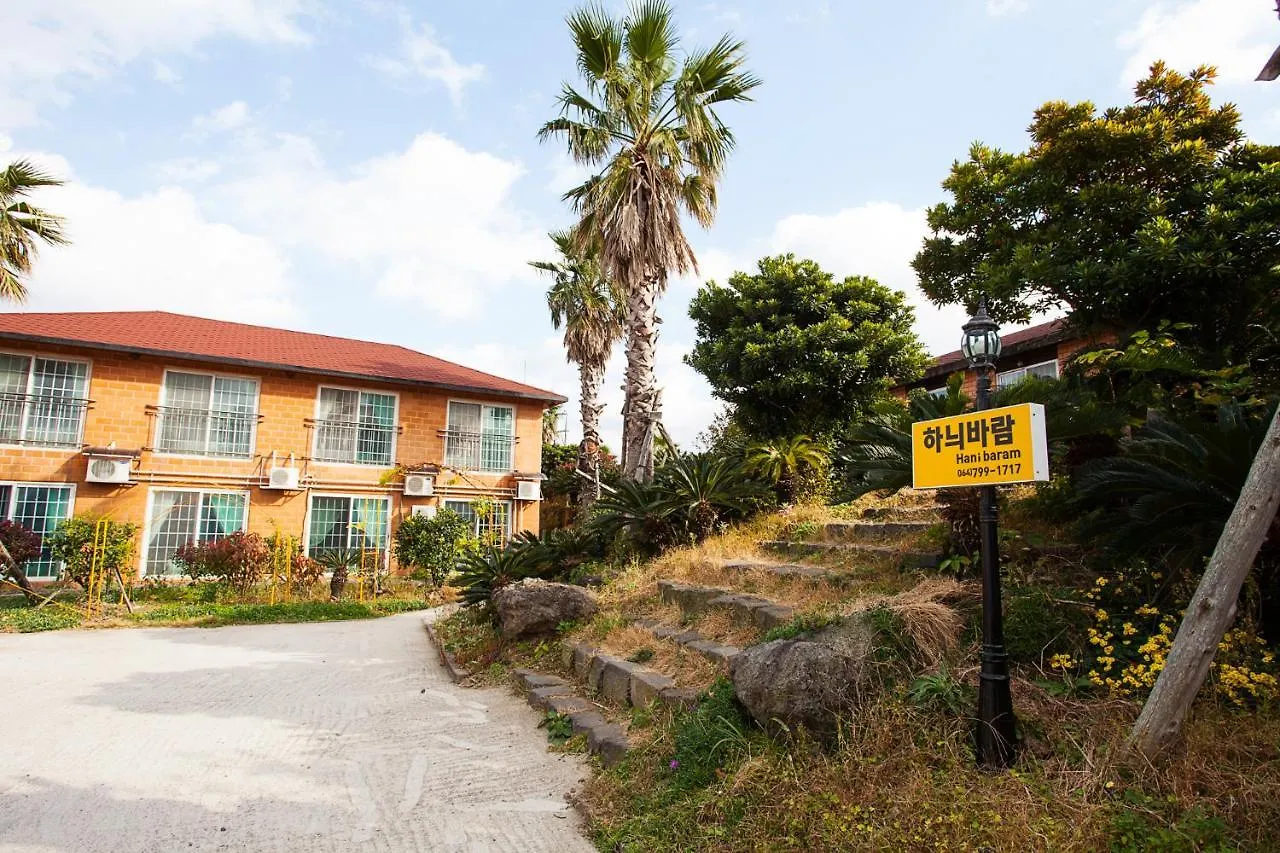 Country house Jeju Hanibaram Pension